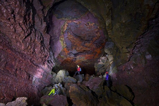 2-Day West | Lava Cave, Snæfellsnes & Silver Circle - Small Group - Day Two: Hraunfossar, Barnafoss, Deildartunguhver, and the Cave That Eats Time