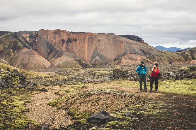 3-Day Icelandic Highlands, Háifoss & Grænihryggur Hiking Tour - Day 2: Suðurnámur Peak and the Lava Past of Laugahraun