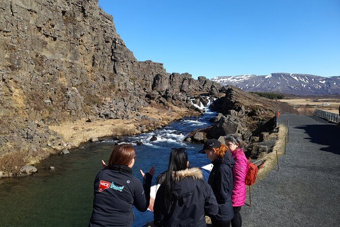 3 Day Tour Jokulsarlon - Golden Circle - South Coast - Glacier Hike - Boat Tour - Guides, pace, and comfort on long Iceland days