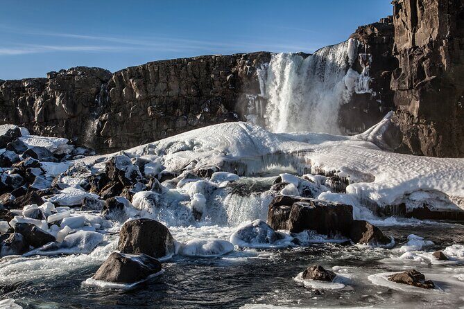 5-Day Northern Lights Hunt & Glacier Lagoon Tour - Hotel stays: private bathrooms and a realistic winter base