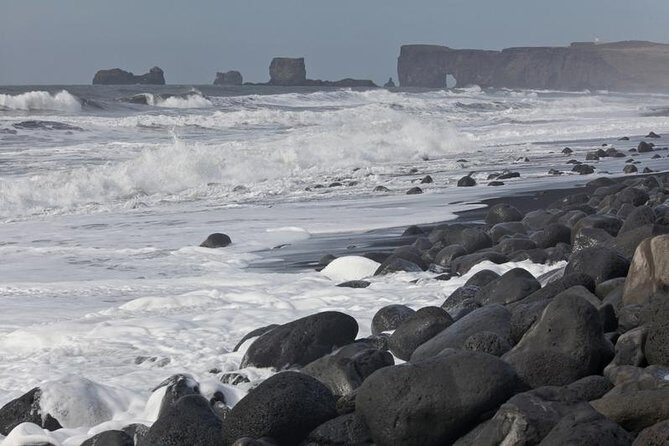 5-Days Land of Northern Lights Tour from Reykjavík - Reykjavik arrival day: settle in, then meet your group