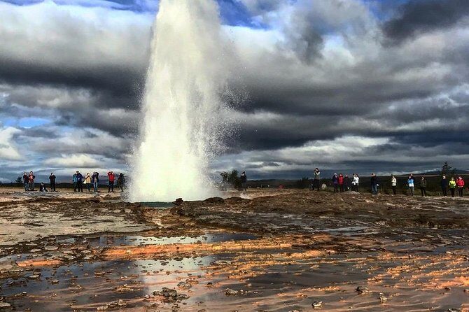 7 Day Around Iceland Tour- PRIVATE TOUR - North Iceland stars: Goðafoss, Akureyri, and Kirkjufell views