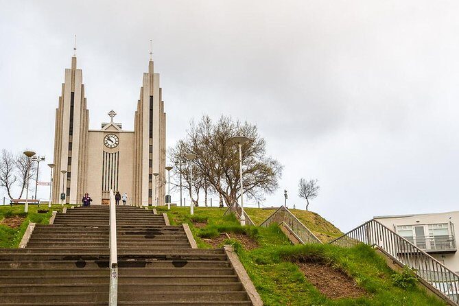 8-Day Iceland Ring Road Tour: Reykjavik, Akureyri, Golden Circle & South Coast - Key points at a glance