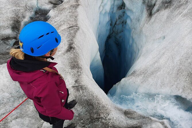 Adventurous Vatnajökull Glacier Exploration - Full Day Hike - Who should book this glacier hike, and who should not