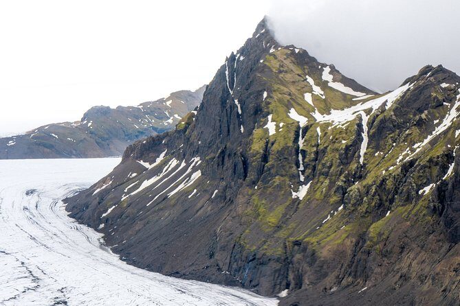 Airplane Flight over Vatnajökull Volcanic Eruption Sites - Weather is the boss: why route changes can still be a win