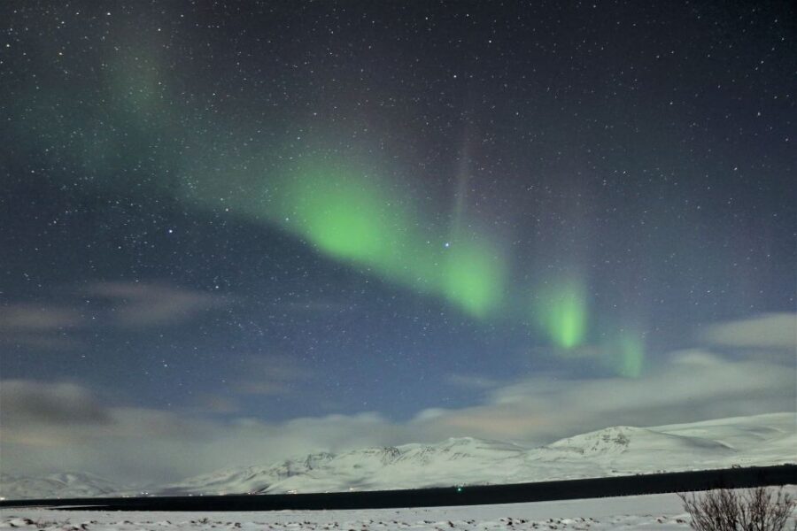 Akureyri: Hunt for the Northern Lights Photography Tour - Lake Mývatn Area Scenery and Why It Helps Your Chances