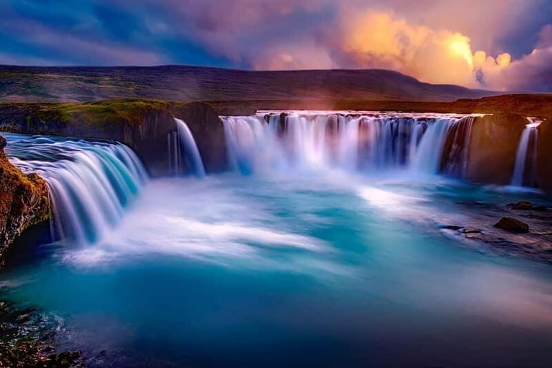 Akureyri Port: Godafoss Waterfall Classic Tour & Viewpoint - Akureyri Cruise Terminal start: bus comfort, timing, and an easy handoff