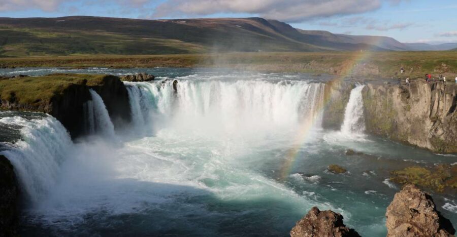 Akureyri Port: Lake Mývatn & Goðafoss Waterfall Day Trip - Key stops that make this tour worth your cruise day