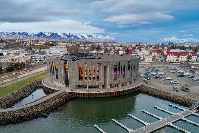 Akureyri - Private Airport Transfer - Who this transfer fits best