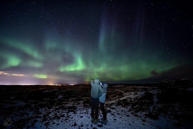 Aurora/Northern light hunt and photos (photography help provided) - Reykjavik Northern Lights: what this hunt gets right