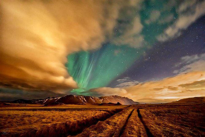 Aurora/Northern light hunt and photos (photography help provided) - Value for the price: is $319 worth it?