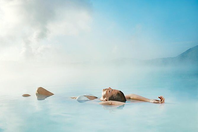 Blue Lagoon and Northern Lights Tour Including Admission - Timing the evening: when the northern lights bus leaves