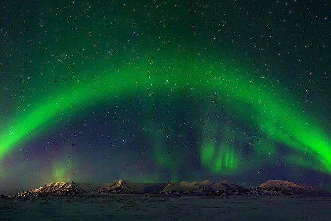 Blue Lagoon and Northern Lights Tour Including Admission - How the audio guide and WiFi make the bus time usable