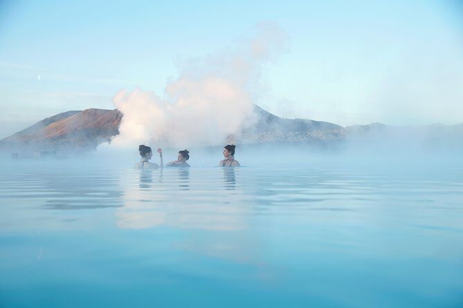 Blue Lagoon & Northern Lights Tour from Reykjavik - Northern lights chase: guided watching, realistic odds, and staying comfortable