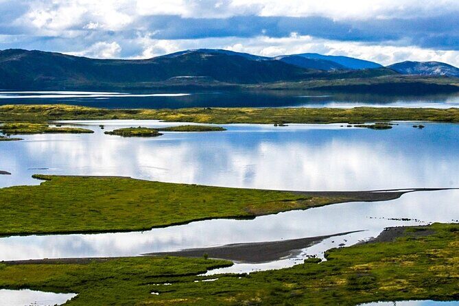 Classic Golden Circle & Kerið Small-Group Tour from Reykjavík - Geysir and Strokkur: how to watch every eruption (without losing your spot)