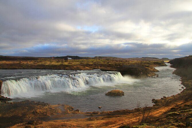 Day Trip to the Golden Circle and Blue Lagoon from Reykjavik - Strokkur Geyser: The Eruption Show You Can Actually Time