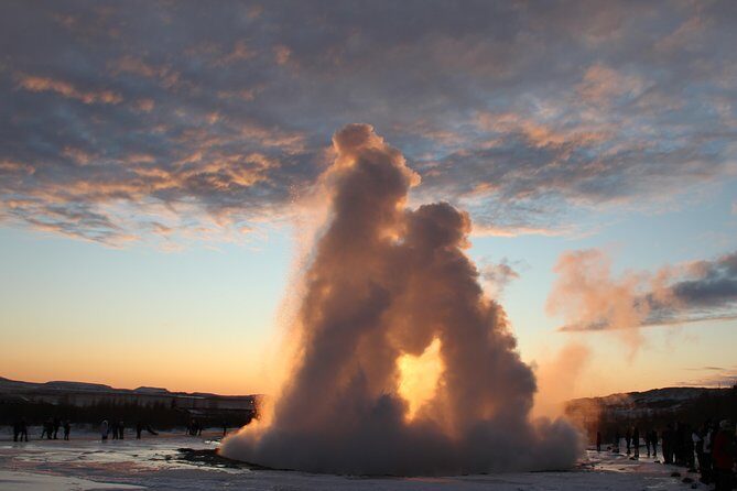 Day Trip to the Golden Circle and Hot spring Geyser by 4WD Jeep from Reykjavik - Price check: when $360 per person makes sense