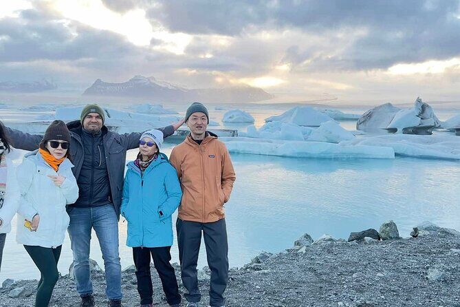 Diamond Beach & Jökulsárlón Floating Glacier Guided Day Tour - Comfort Tips for a Day Built Around Ice and Weather