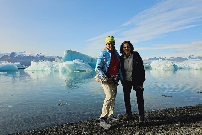 Diamond Beach & Jökulsárlón Floating Glacier Guided Day Tour - Diamond Beach: Black Sand Meets Ice Diamonds