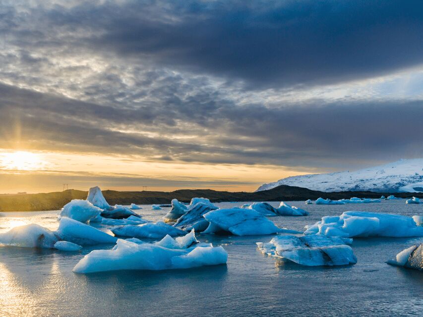 Diamond Beach & Jökulsárlón Glacier Exclusive Day Tour - How your guide shapes the value (and why it matters)