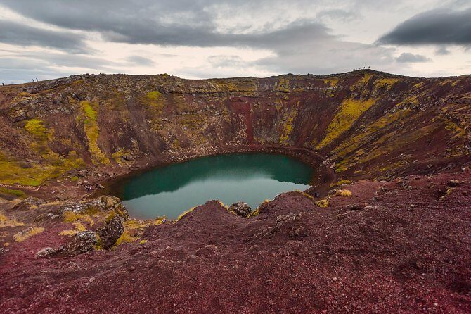 Exclusive Golden Circle: A Private Icelandic Adventure - Kerið Crater: Red Gravel and a Pond at the Bottom