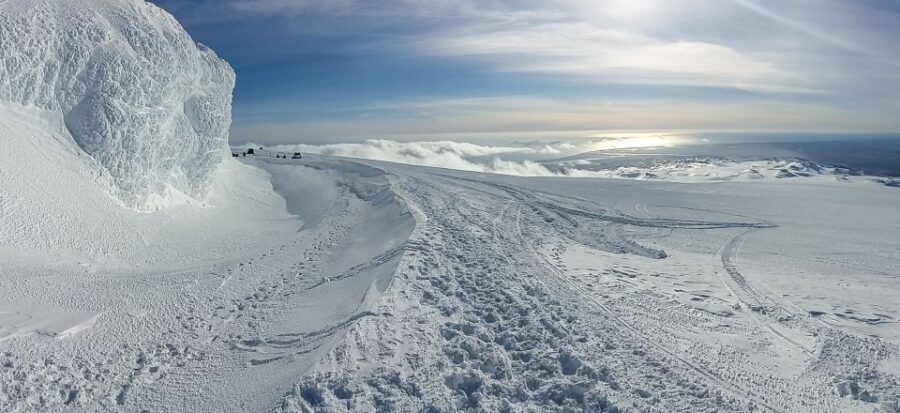 Eyjafjallajökull Volcano and Glacier Jeep Tour - Luxury Super Jeep route on the South Coast