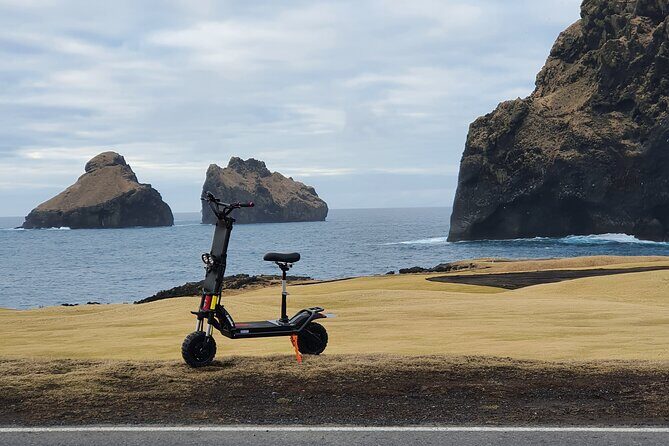 Eyjascooter volcano tour in Westman Island - Meeting point and timing: easy to fit into your island day