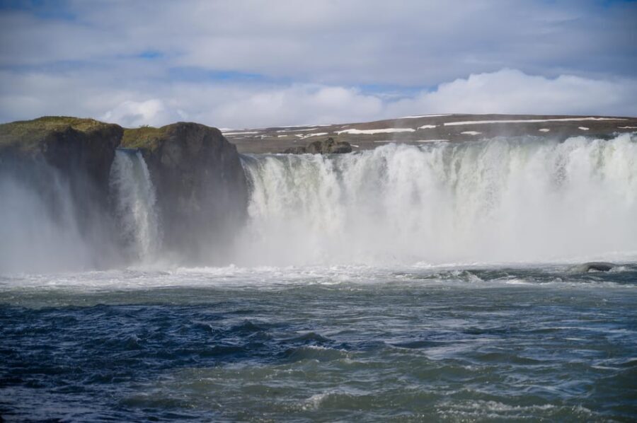 From Akureyri: Goðafoss Express Minibus Tour - Minibus Ride from Akureyri: Comfort + Helpful Road Commentary