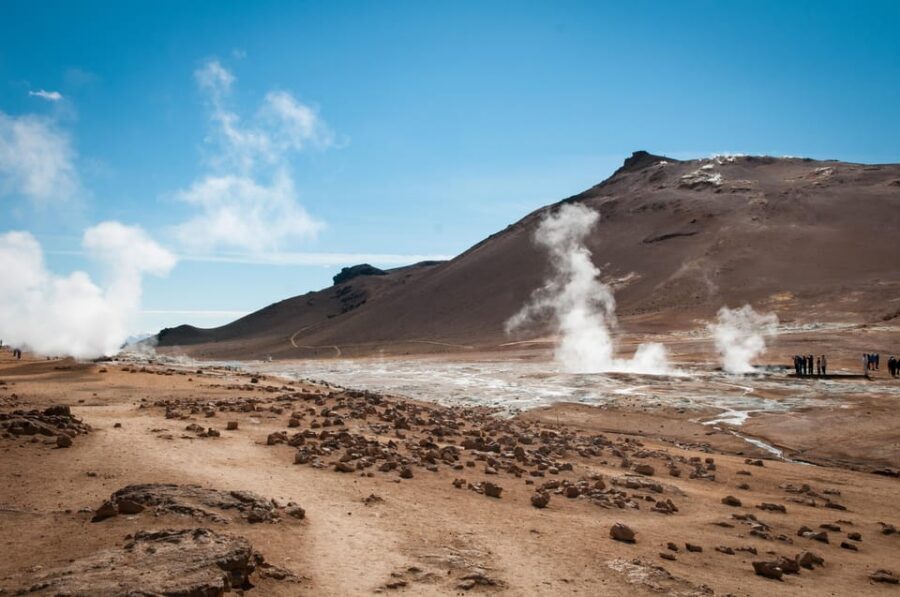 From Akureyri: Mývatn Lake & Goðafoss CruiseShip tour +Lunch - Reykjahlíð break and lunch timing: when to eat so the falls visit stays fun