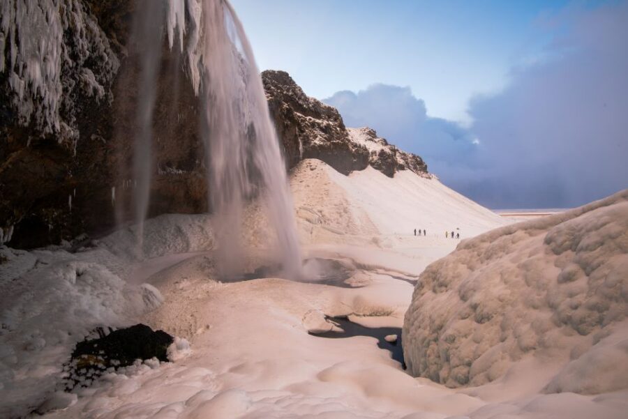 From Reykjavik: 3-Day South Coast Winter Tour with Ice Cave - Remote South-East Overnight: Setting Up Better Aurora Odds