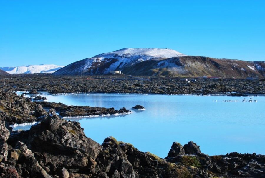 From Reykjavík: 4, 5, 6 or 7-Day Small-Group Ring Road Tour - Day-by-day: South Coast waterfalls, black sand, and geothermal bread (Day 1)