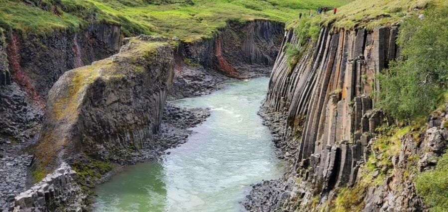 From Reykjavík: 4, 5, 6 or 7-Day Small-Group Ring Road Tour - Optional Day 5: Borgarfjörður, lava caves, and meeting Icelandic horses