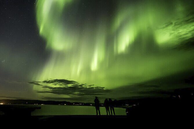 From Reykjavik 4x4 Minibus Northern Lights with Photo and Cocoa - Group size, timing, and staying sane in a 4-hour night