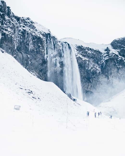 From Reykjavík: 6-Day Around Iceland Ring Road Tour - Day 1: Þingvellir to Reynisfjara, with the South Coast Loading Up Fast