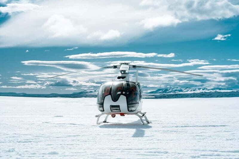 From Reykjavik: Fire And Ice Helicopter Tour with 2 Landings - The Þórisjökull Glacier landing: snowballs with a side of silence