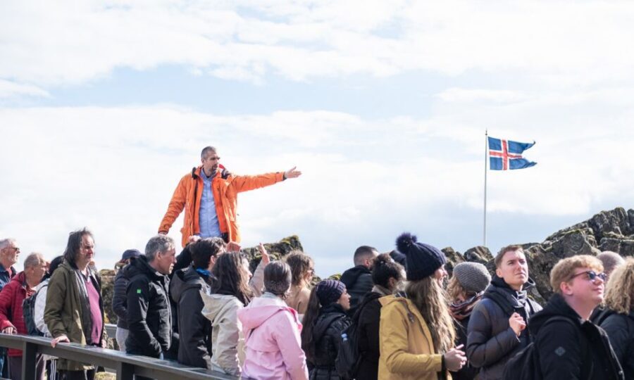 From Reykjavík: Full-day Golden Circle & Horse Riding Tour - The Bus Leg: How the Schedule Keeps Moving