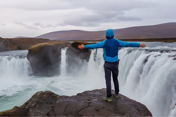 From Reykjavik: Full Day Private Golden Circle Tour in Iceland - Private Golden Circle Route: What Your Day Feels Like