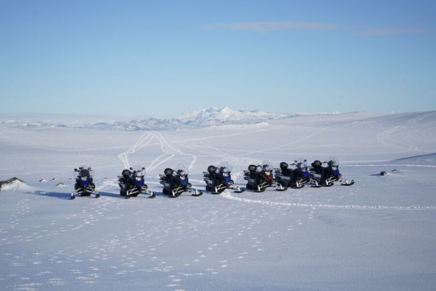 From Reykjavik: Golden Circle Super Jeep & Snowmobiling Tour - Guides and that super jeep feel: why the day feels smooth