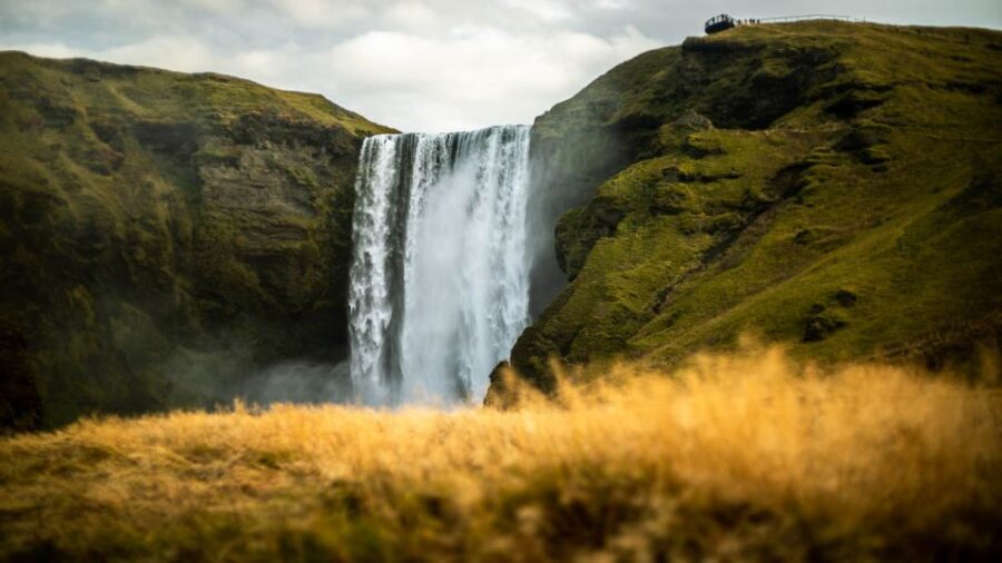 From Reykjavík: Katla Ice Cave and South Coast Tour - South Coast pacing: Breaks in Hvolsvöllur and Vik