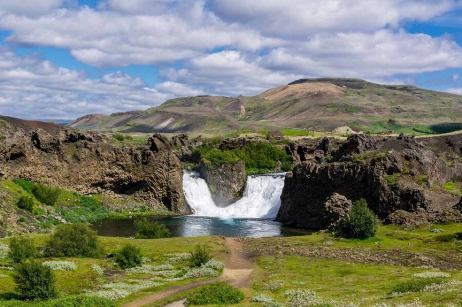 From Reykjavik: Landmannalaugar Day Tour by Luxury Jeep - Timing, comfort, and what the 8 hours really means for you