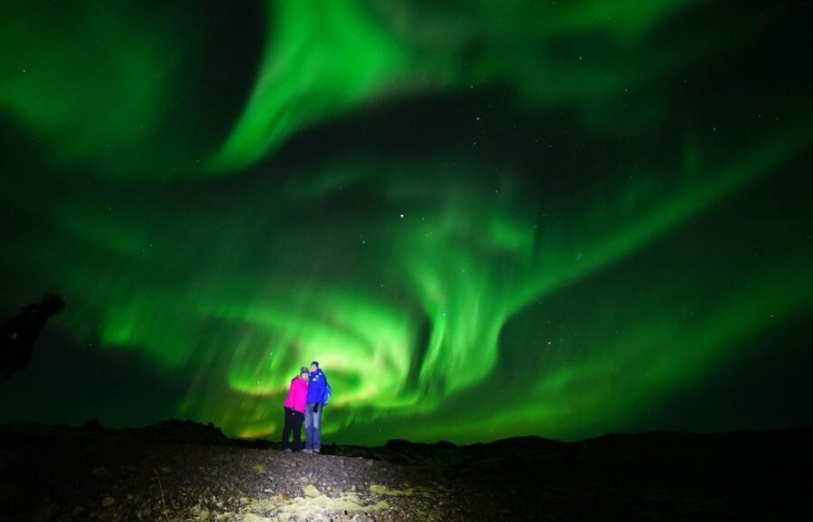 From Reykjavík: Northern Lights Super Jeep Tour - How the Evening Flows: Your 4-Hour Aurora Hunt