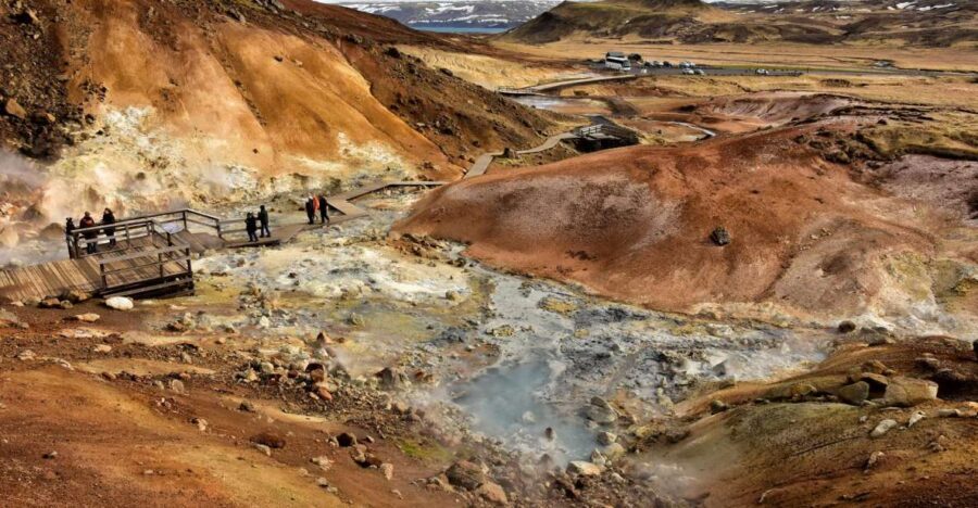 From Reykjavik: Reykjanes Geopark Tour & Airport Transfer - Why Reykjanes Geopark feels different from other Iceland tours