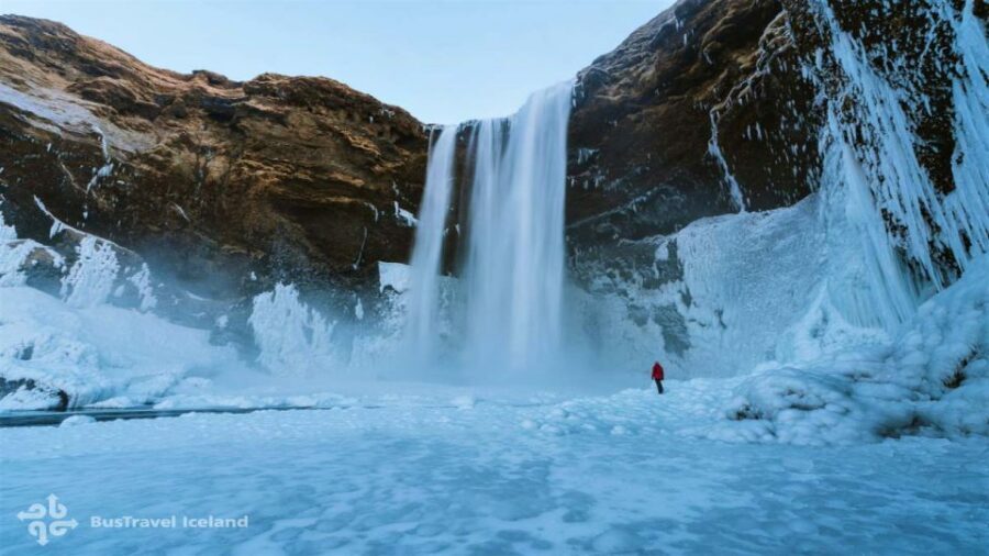 From Reykjavík: Vík Lava Show & South Coast Waterfalls Tour - Skógafoss in 30 minutes: powerful views with a tight schedule