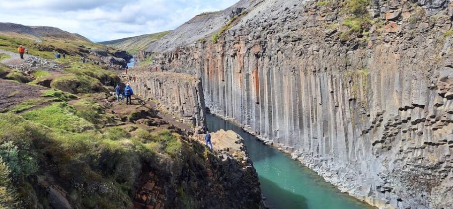From Seyðisfjörður Port: Stuðlagil Canyon and Reindeer Park - Rjúkandi Waterfall: a quick stop that resets the day