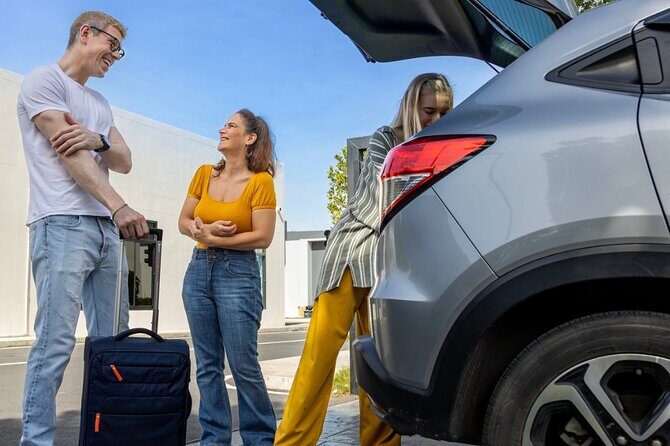 From Skarfabakki Cruise Terminal: Private Transfer to KEF Airport - A private KEF transfer that keeps the end of your trip simple