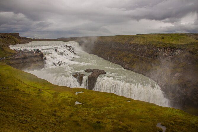 Full Day Golden Circle - Guided Tour - Brúarhlöð canyon: a quieter river moment and packed-lunch friendly timing