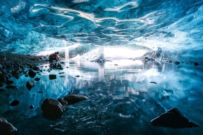 Glacier and Ice Cave Private Photoshoot - 15 Shot Photo Package - Who This Tour Fits Best (And Who Might Feel Overmatched)
