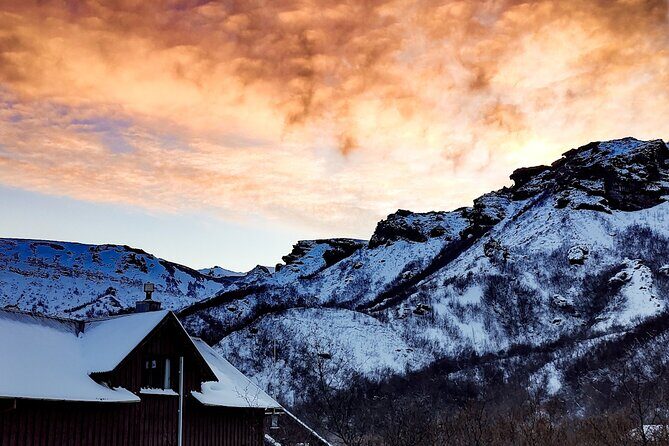 Glacier Express Jeep & Hiking Tour - Local Icelandic Guide - Food and Comfort: One More Reason This Feels Like a Day Trip, Not a Shlepp