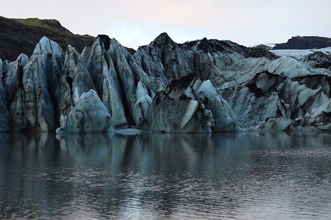 Glacier Hike at Solheimajokull in Small Group (6 pers max) - The return: snacks, coffee, and the end that feels civilized