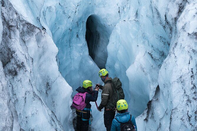 Glacier Hike Experience on Sólheimajökull - Meet on location - Glacial formations and the glacier-lagoon context you won’t get from a viewpoint